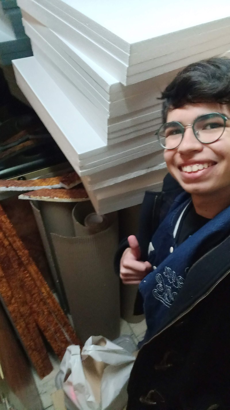 Traslado de las piezas de escenografía